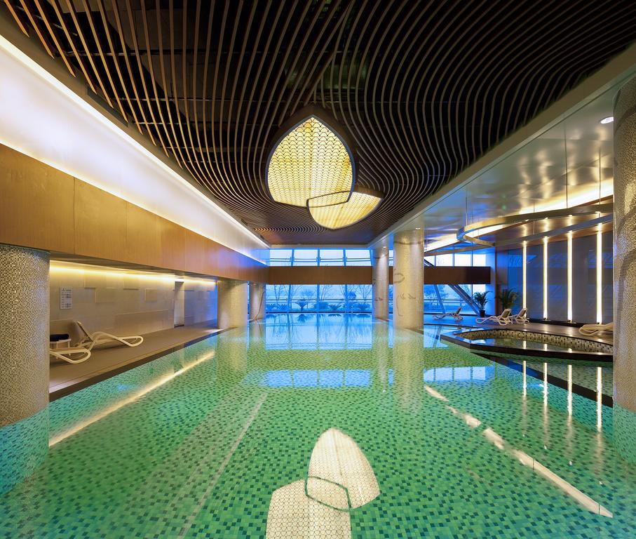 โตนิโนะ ลัมบอร์กีนี เลคไซด์ โฮเต็ล ฮวงชี Hotel Huangshi  ภายนอก รูปภาพ